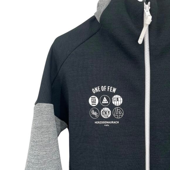 One of Few Adidas Hooded Knit Track Jacket Black Gray Full Zip Men's Small - Picture 3 of 9